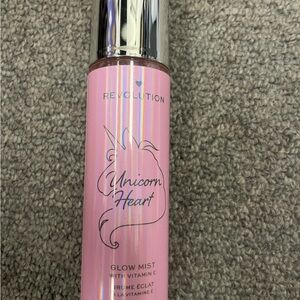 Revolution Unicorn Heart Glow Mist - Pink